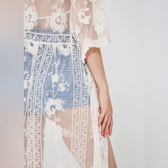 COPY - Floral Lace Hollow Out Front Tie Fairy Kimono Ivory OS - Picture 3 of 9